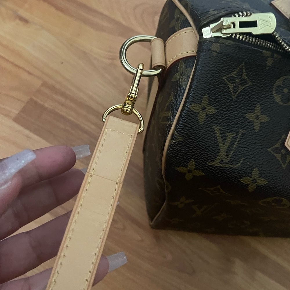 LV - Picture 3 of 11